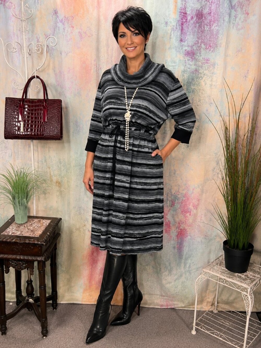 πPink Rose Knitted Turtleneck 3/4 Sleeves Midi Dress with Drawstring